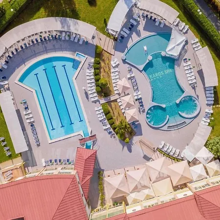 Constantia Wellness شقة فندقية 3*